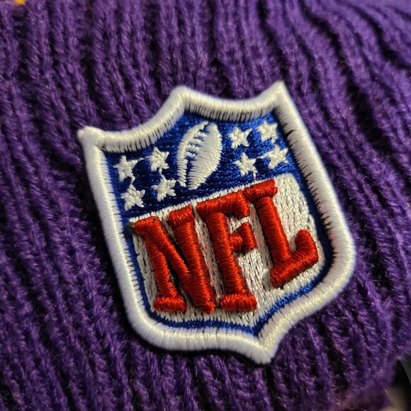 NWT Minnesota Vikings Sports Knit Pom Beanie Fleece Lining OSFA Unisex - Picture 4 of 6